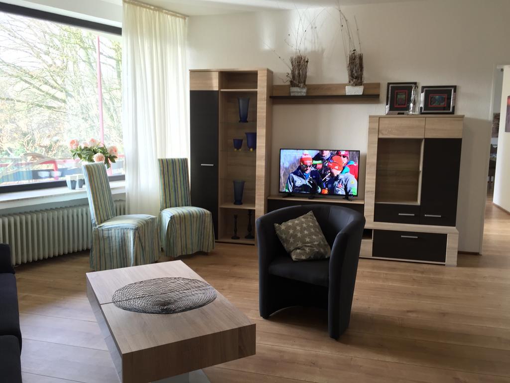 Villa Am Huelser Berg Naehe Duesseldorf เครเฟลด์ ภายนอก รูปภาพ