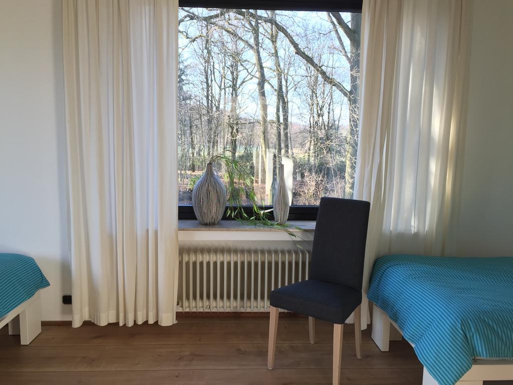 Villa Am Huelser Berg Naehe Duesseldorf เครเฟลด์ ภายนอก รูปภาพ